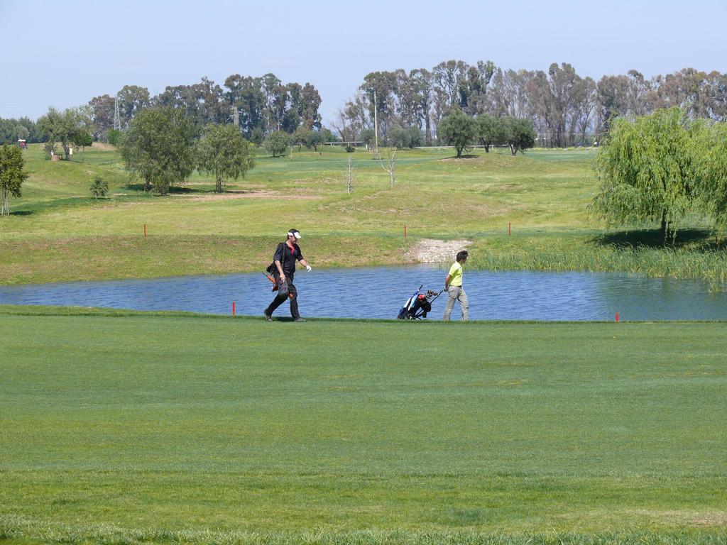 Golf Club Metaponto Pension Buitenkant foto
